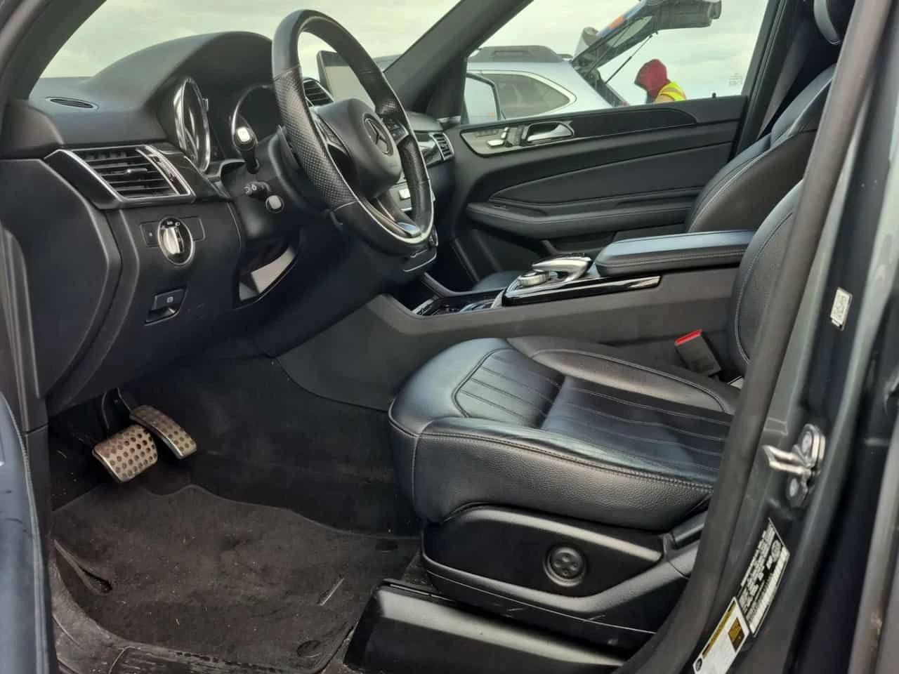 Mercedes-Benz GLE 400 AMG Line * CARFAX * Без инциденти * 51к км! * , снимка 8 - Автомобили и джипове - 54856205
