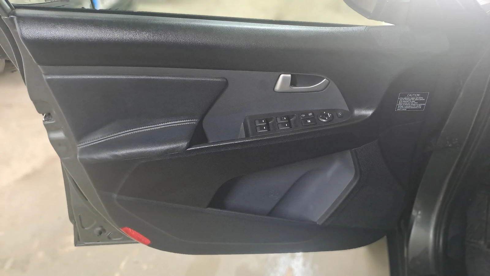 Kia Sportage, снимка 16 - Автомобили и джипове - 55334321