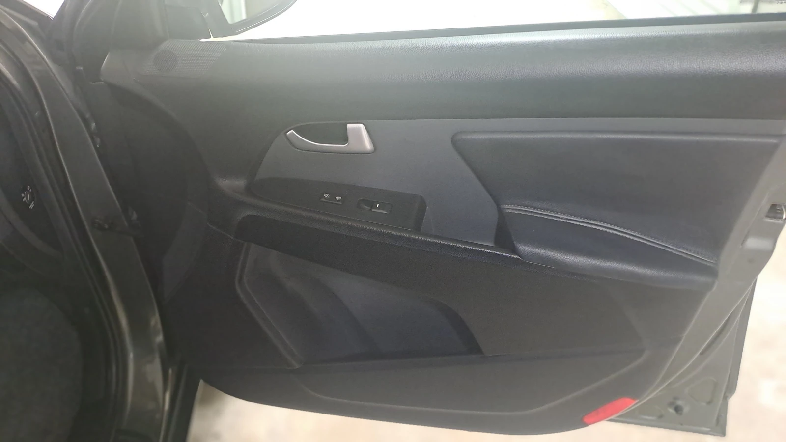 Kia Sportage, снимка 17 - Автомобили и джипове - 55334321
