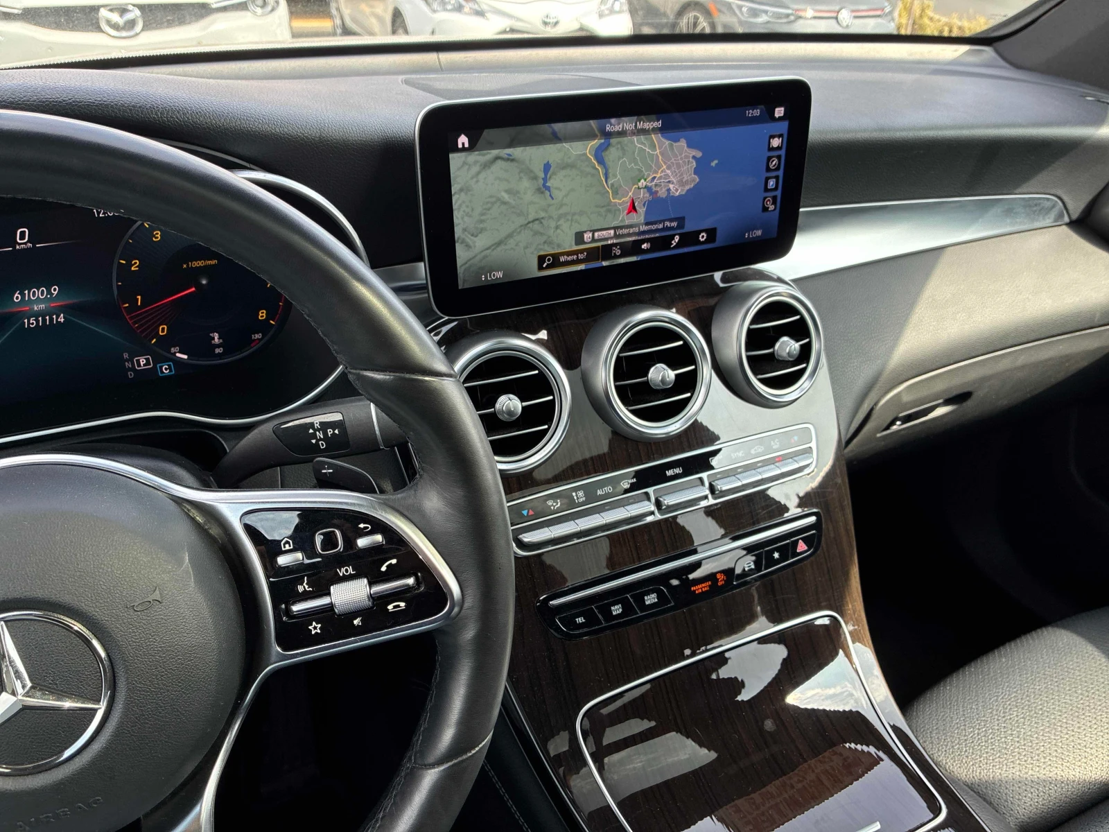 Mercedes-Benz GLC 300 * АВТОКРЕДИТ * ГЛАВНО ПРЕДСТАВИТЕЛСТВО, снимка 9 - Автомобили и джипове - 56048589