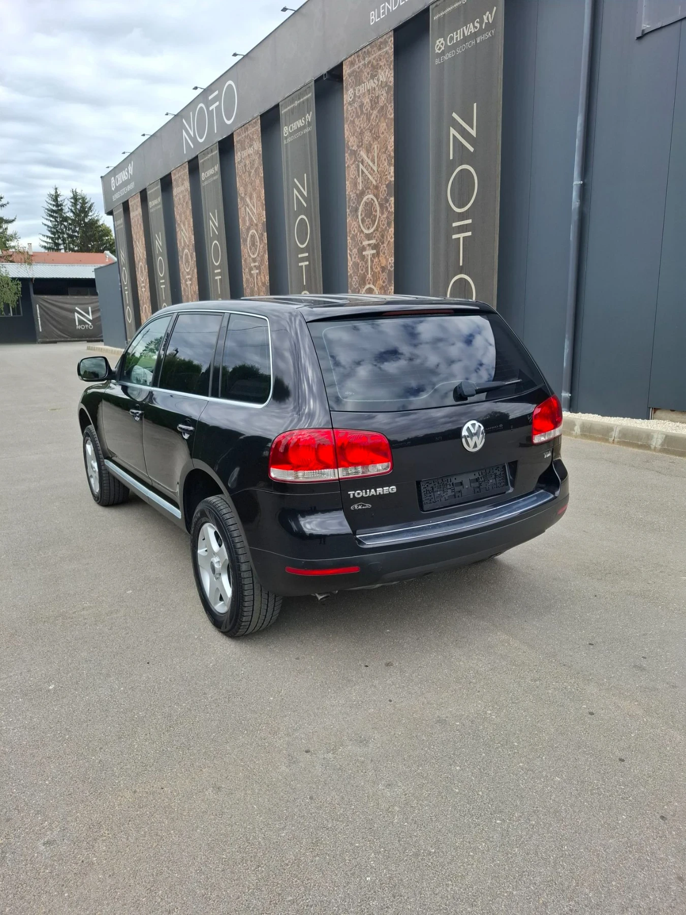 VW Touareg 2.5TDI 174к.с АВТОМАТИК 4X4 , снимка 5 - Автомобили и джипове - 56184357