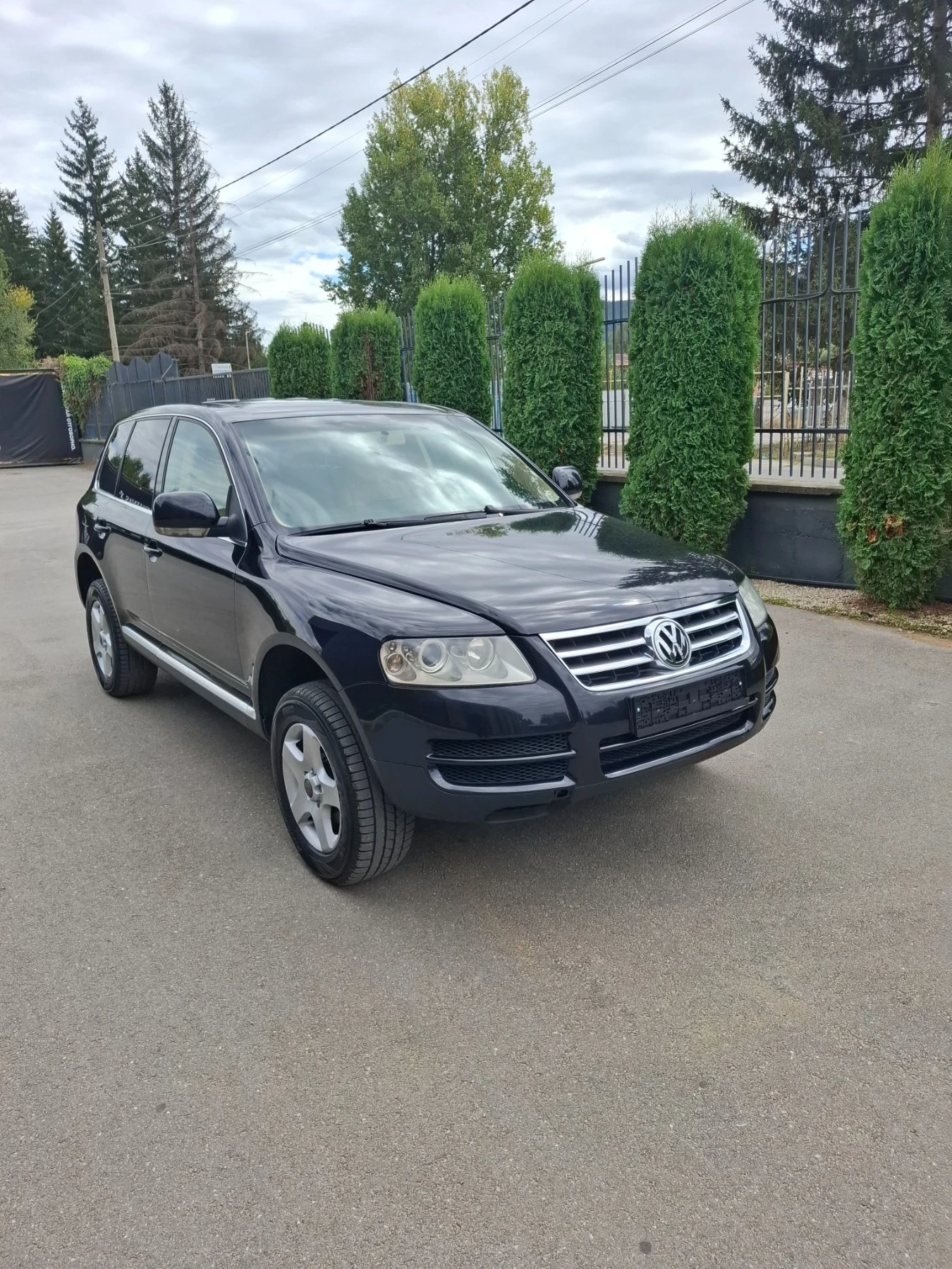 VW Touareg 2.5TDI 174к.с АВТОМАТИК 4X4 , снимка 2 - Автомобили и джипове - 56184357