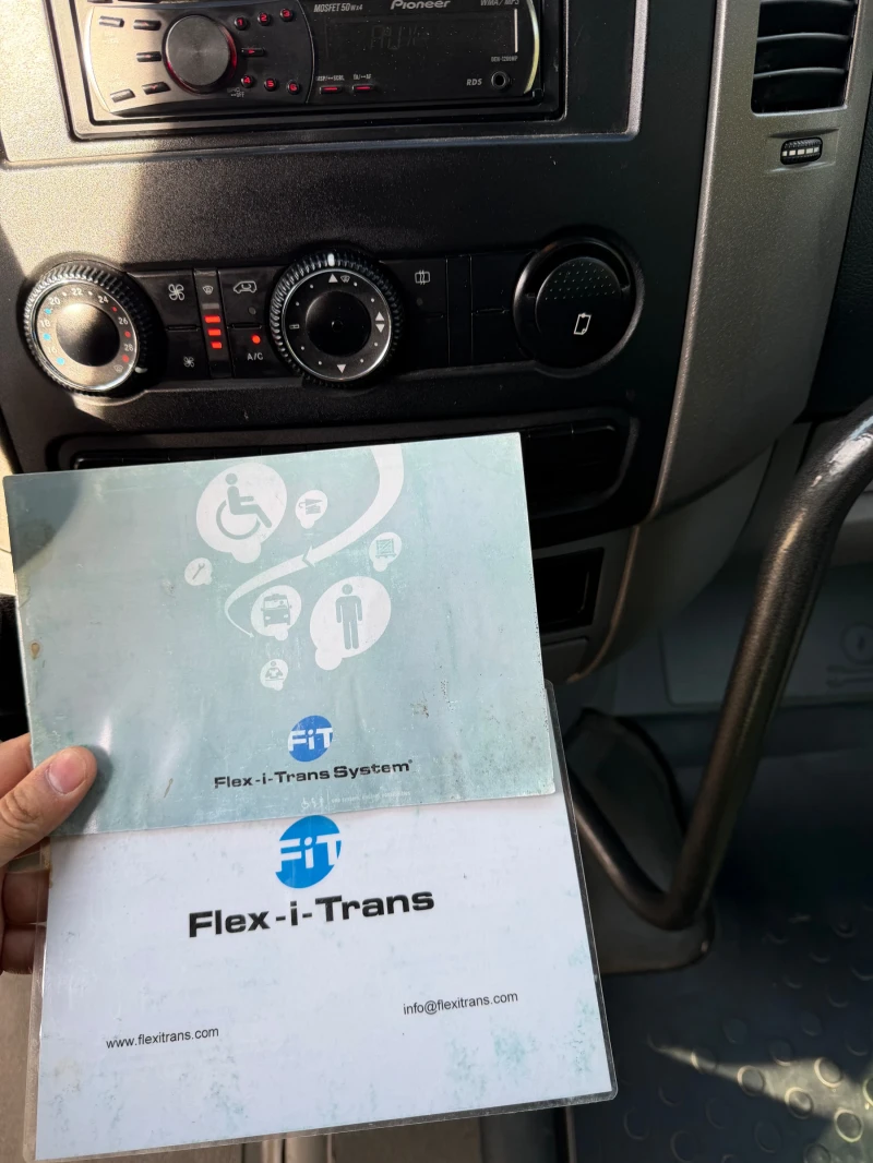 Mercedes-Benz Sprinter 311 9-местен АВТОМАТ, снимка 16 - Бусове и автобуси - 52630786