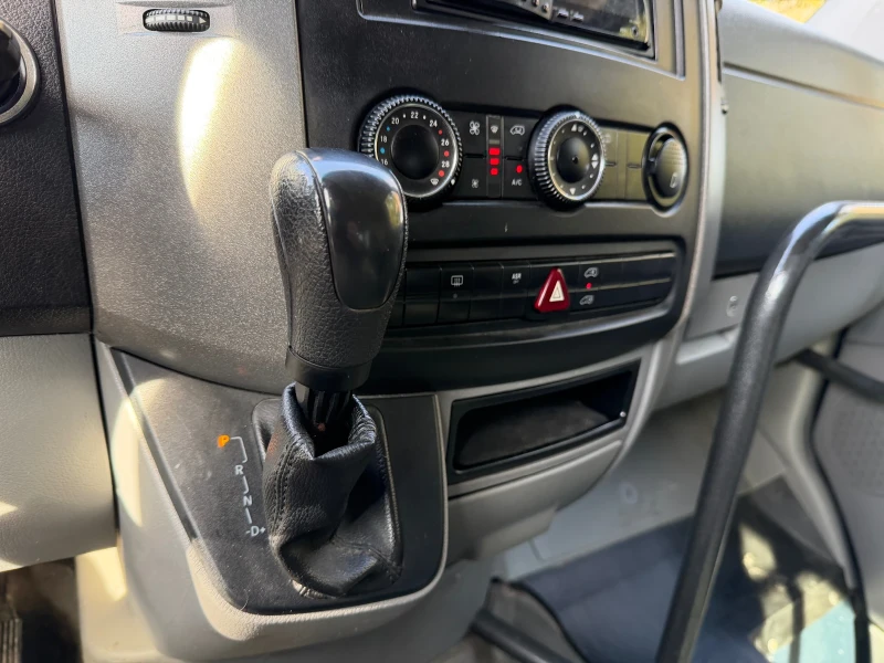 Mercedes-Benz Sprinter 311 9-местен АВТОМАТ, снимка 15 - Бусове и автобуси - 52630786