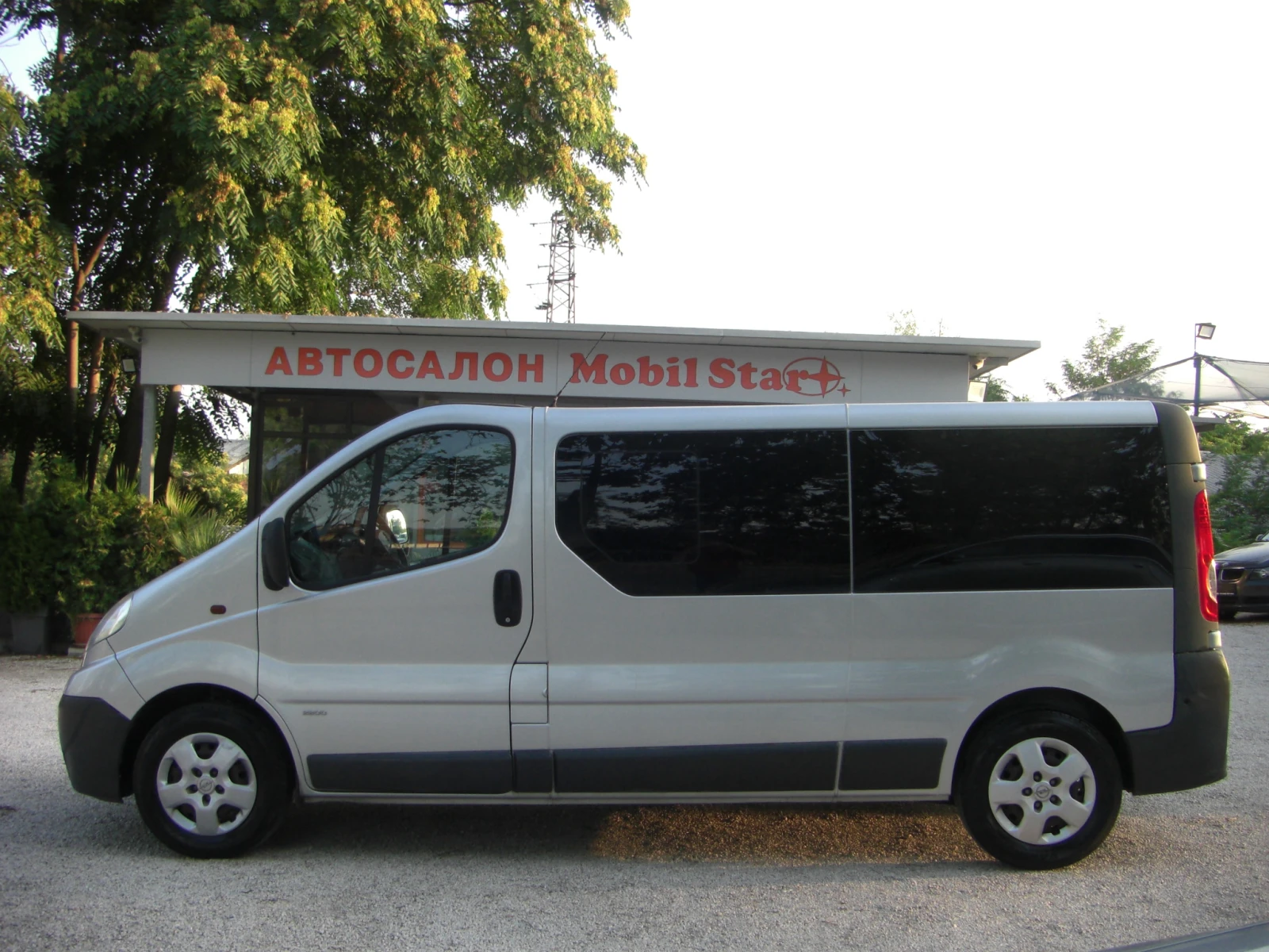 Opel Vivaro 2.0CDTI 6ck.MAXI EURO 5A - изображение 2