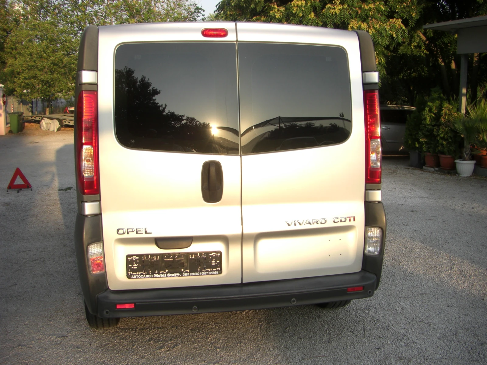Opel Vivaro 2.0CDTI 6ck.MAXI EURO 5A - изображение 4