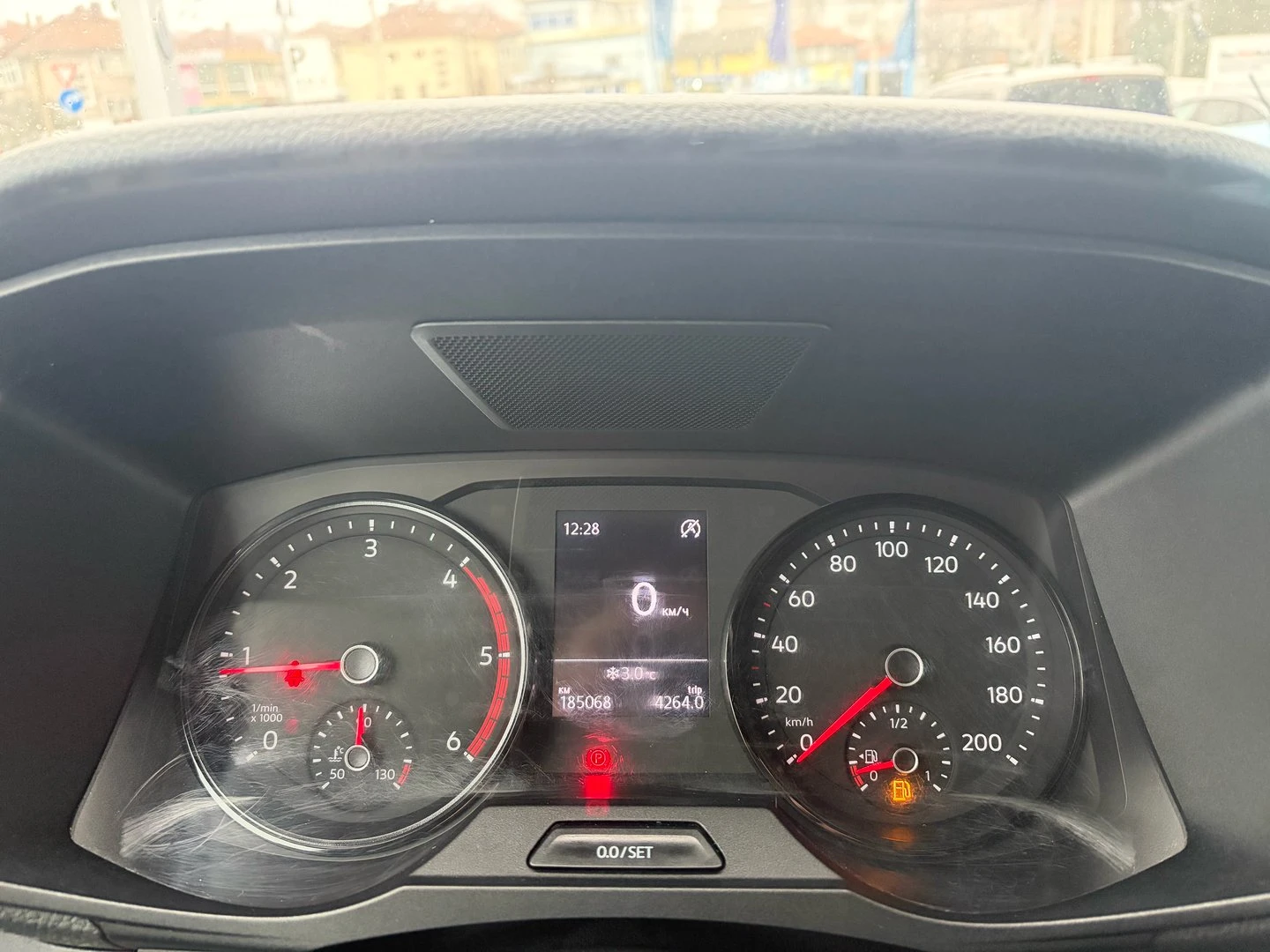 VW Crafter 35 Kasten L TDI 14.4 m3 предно - изображение 8