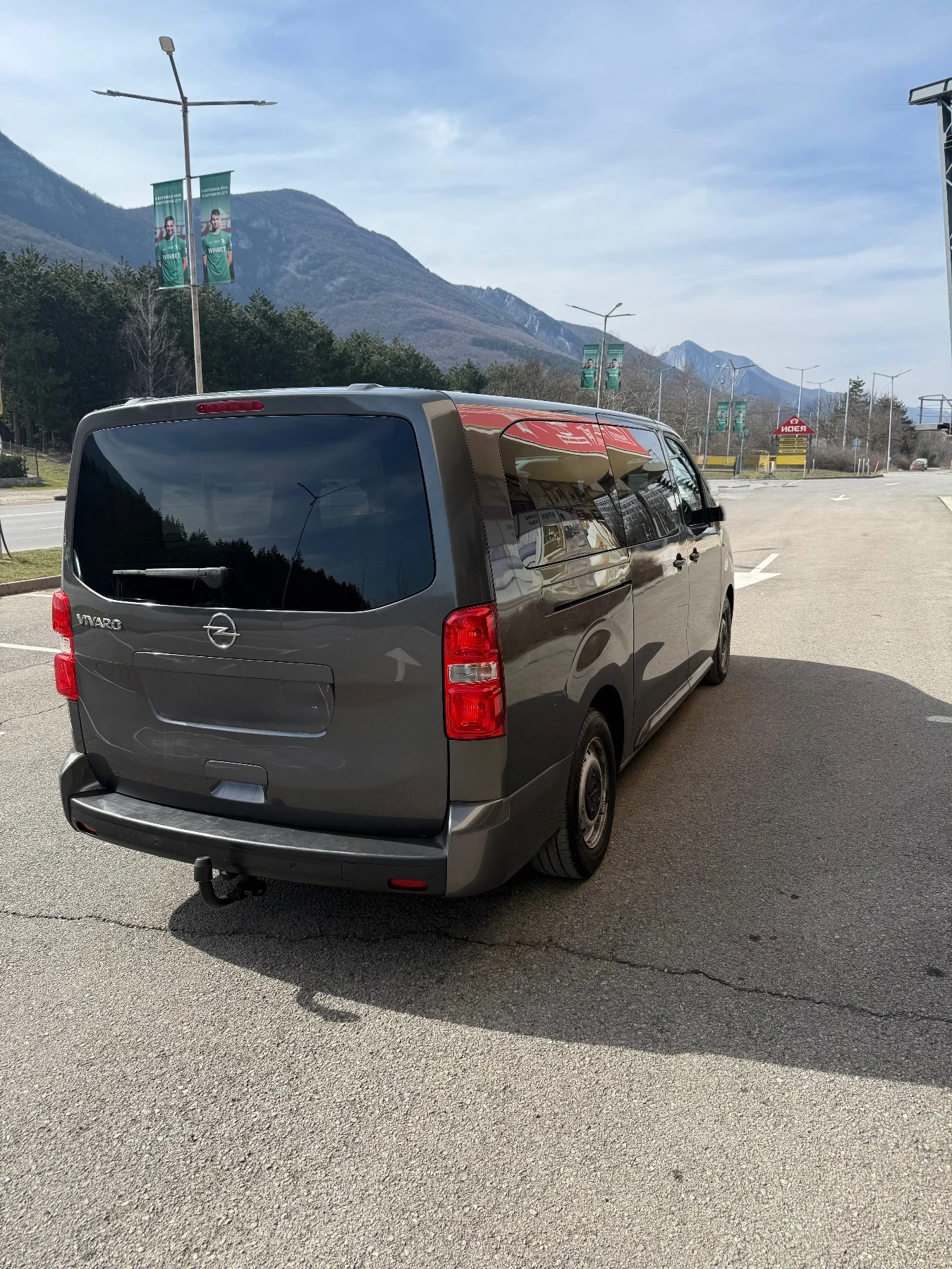 Opel Vivaro Пътнически, снимка 5 - Бусове и автобуси - 53786421