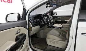 Kia Carnival 9-Seater Prestige, снимка 13