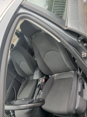 Seat Leon 1.6 tdi, снимка 8
