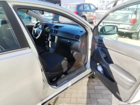 Toyota Avensis, снимка 10