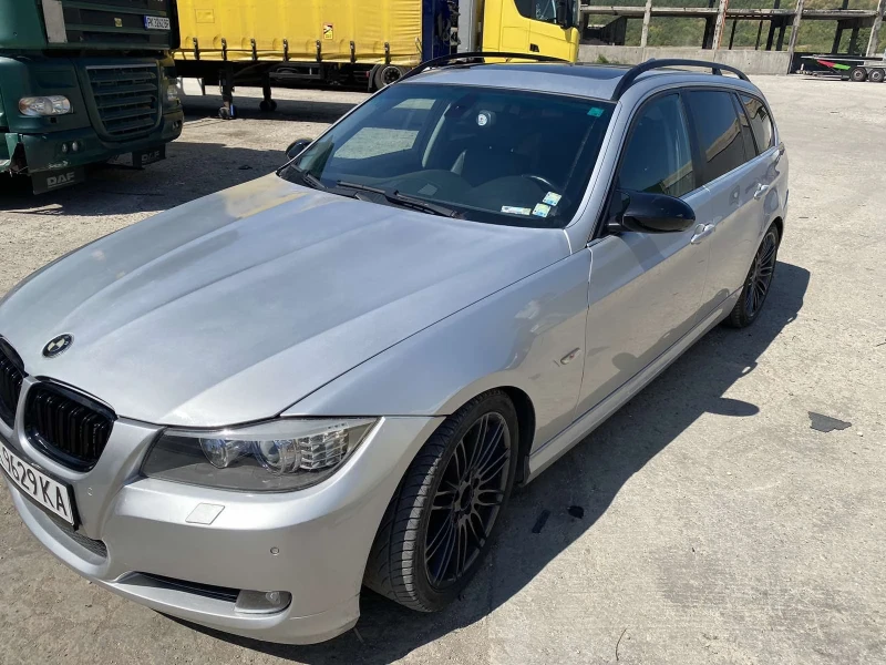 BMW 330, снимка 1 - Автомобили и джипове - 47428617