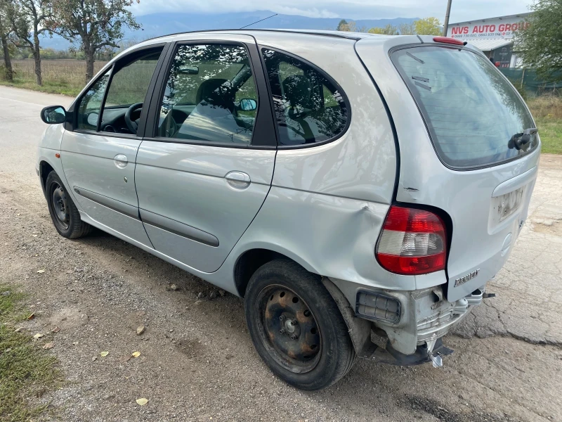 Renault Scenic 1.9dci, снимка 3 - Автомобили и джипове - 47537027