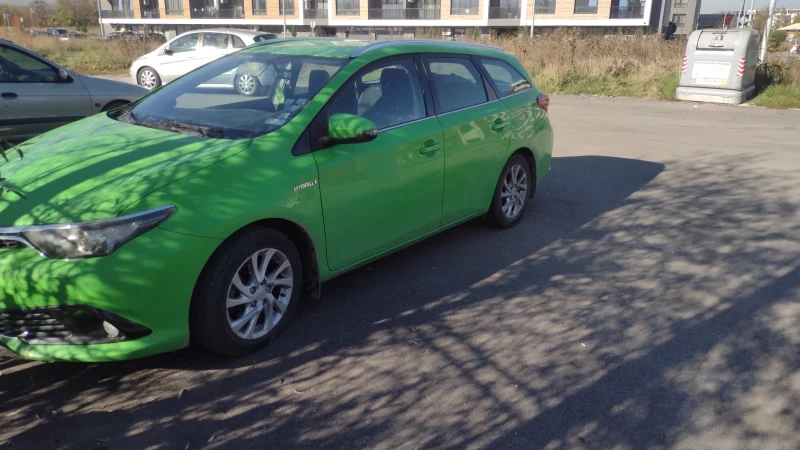 Toyota Auris, снимка 1 - Автомобили и джипове - 47673497