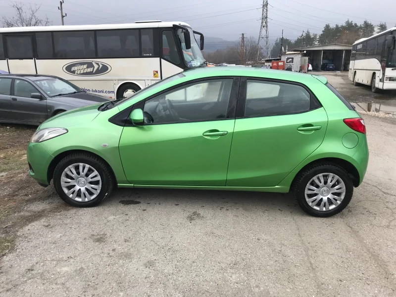 Mazda 2 1.5 I AVTOMAT, снимка 2 - Автомобили и джипове - 48346959