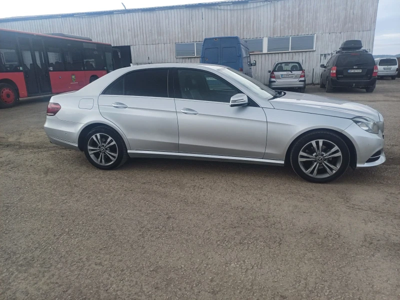 Mercedes-Benz E 200 136, снимка 4 - Автомобили и джипове - 49455139