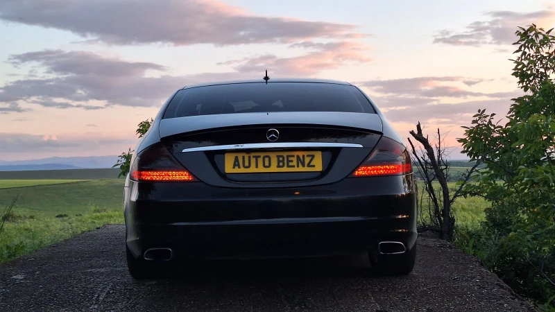 Mercedes-Benz CLS 320 CDI om642 На части, снимка 6 - Автомобили и джипове - 51098110