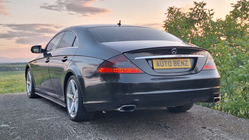 Mercedes-Benz CLS 320 CDI om642 На части, снимка 4 - Автомобили и джипове - 51098110