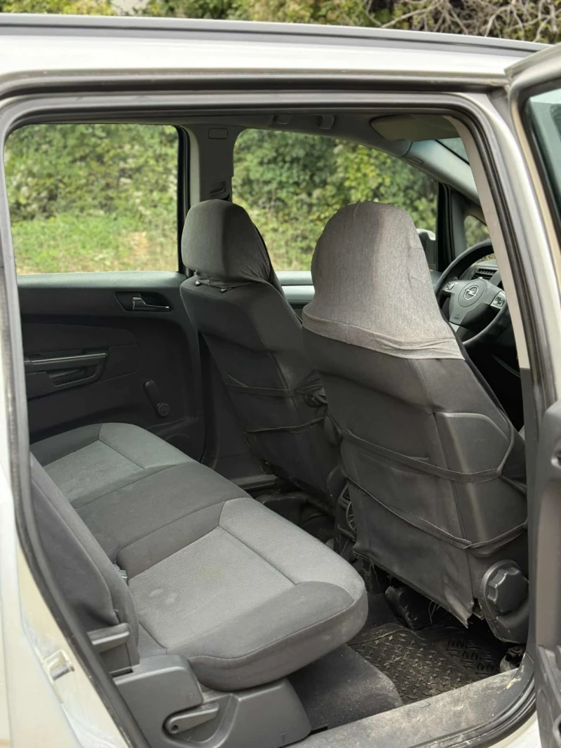 Opel Zafira 1.9CDTI, снимка 6 - Автомобили и джипове - 52474468