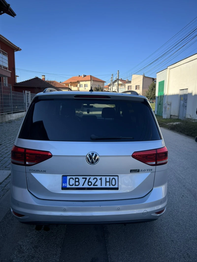VW Touran 2.0 TDI, снимка 6 - Автомобили и джипове - 52935554