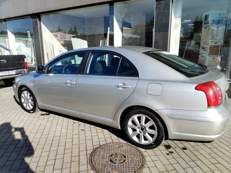 Toyota Avensis, снимка 2 - Автомобили и джипове - 52951027