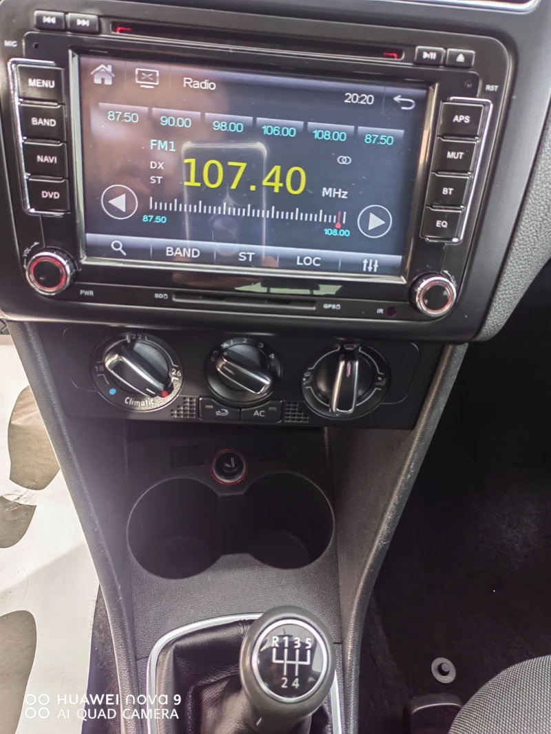 VW Polo 1.6TDI, снимка 10 - Автомобили и джипове - 53595166