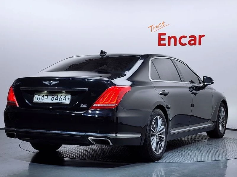 Genesis G90 3.8 Automatic, снимка 3 - Автомобили и джипове - 55598962