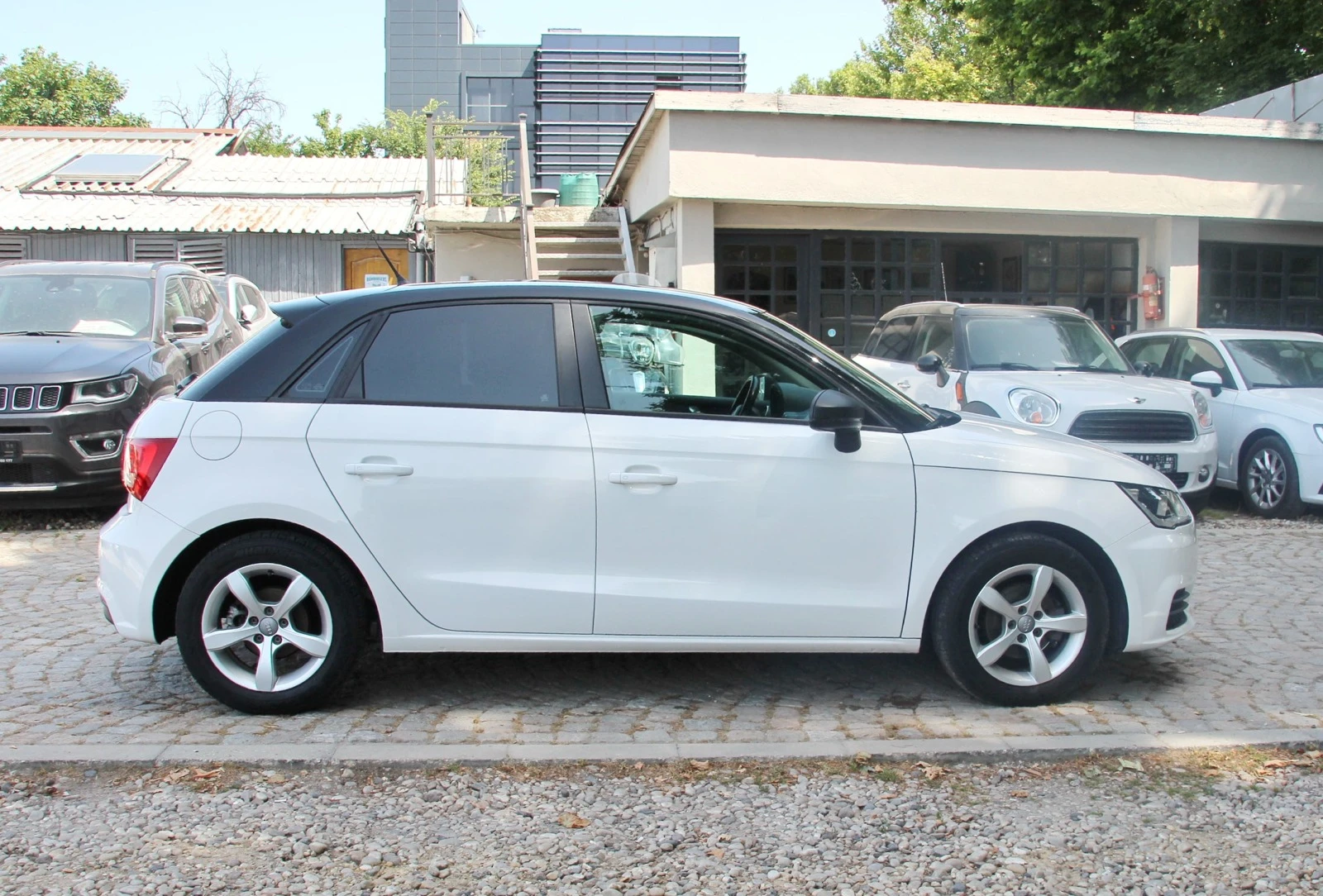 Audi A1 AUDI A1 1.4 TDI  AUTOMATIC SPORTBACK  EURO 6В   - изображение 4