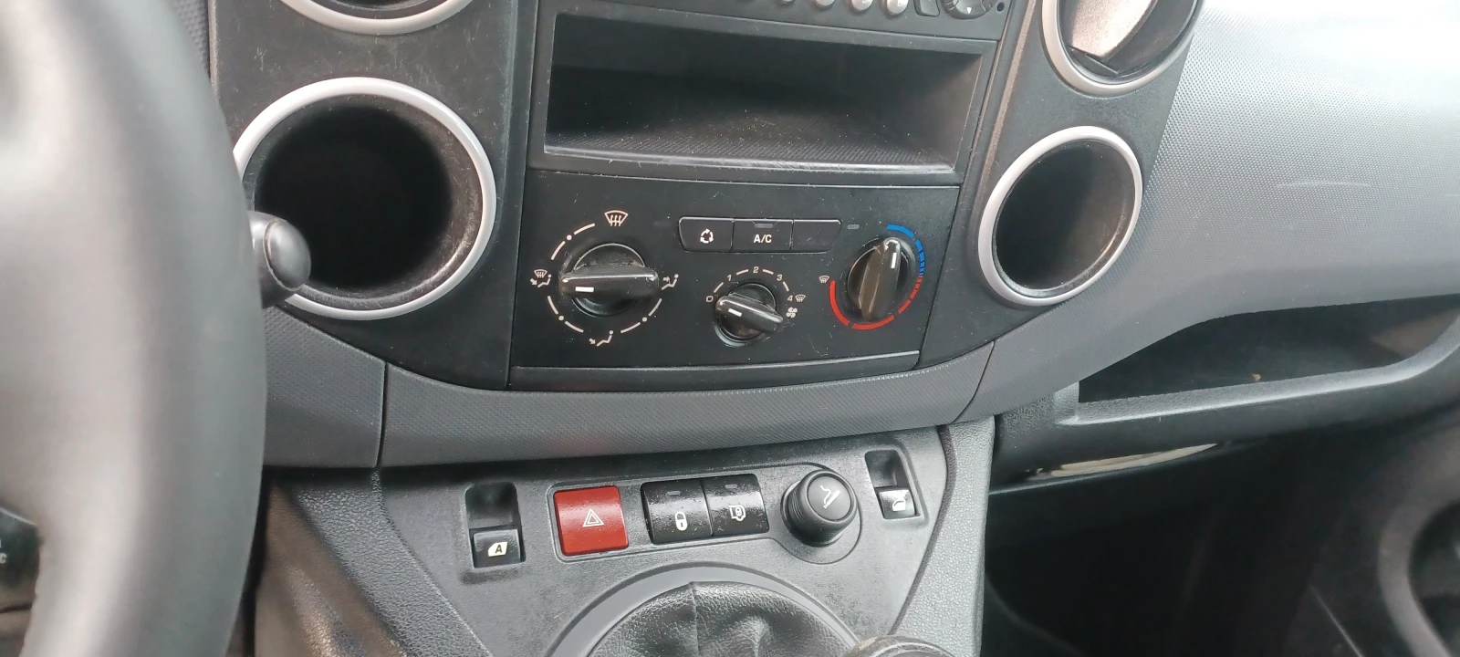 Peugeot Partner 1, 6 HDi 90кс. - изображение 9