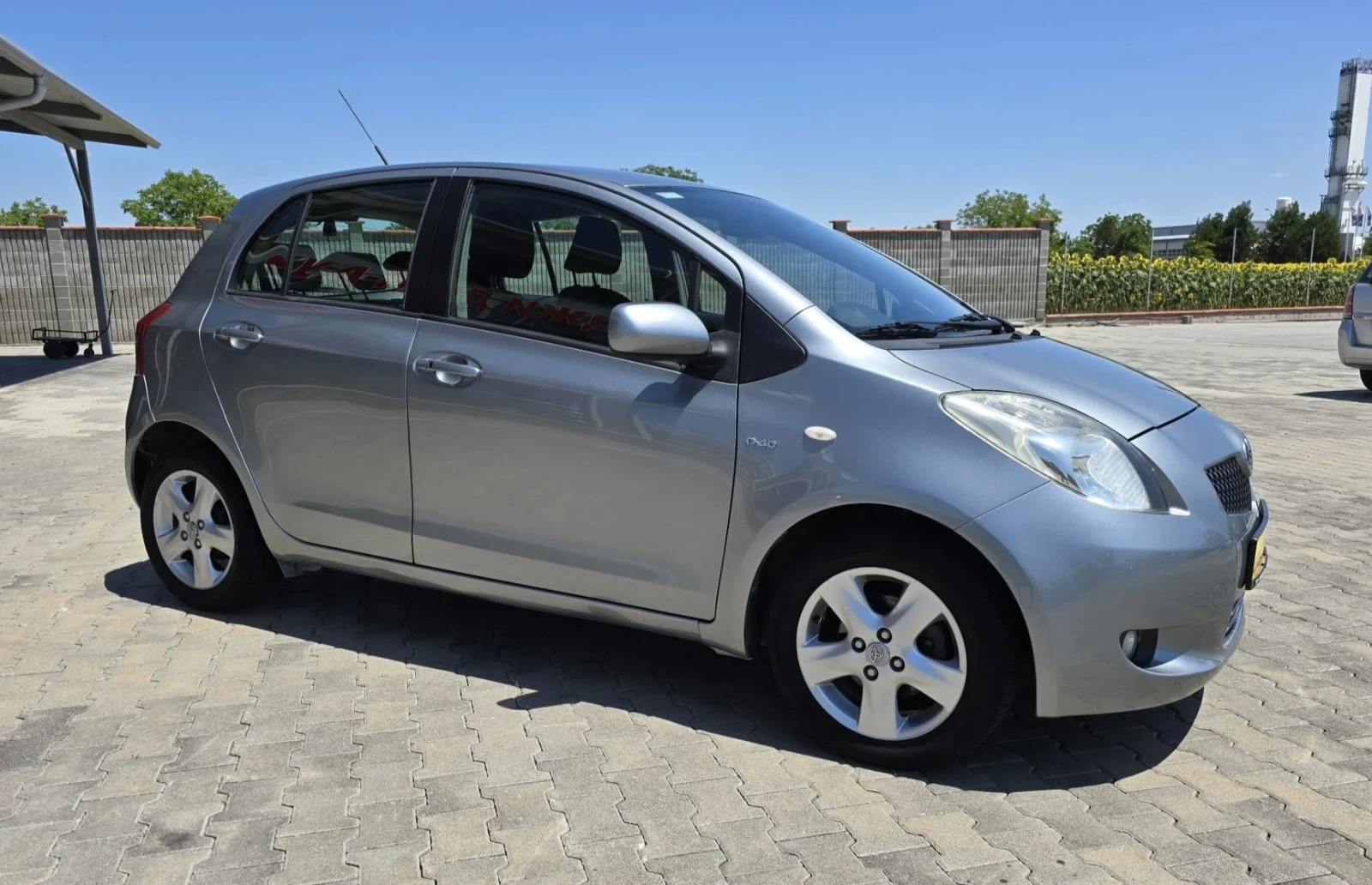Toyota Yaris 1.4D4D - изображение 3