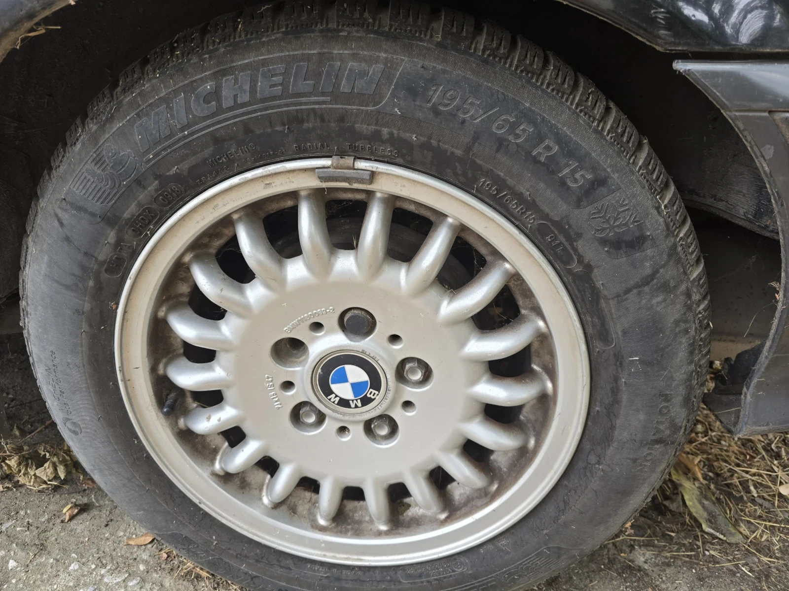 BMW 318  - изображение 5