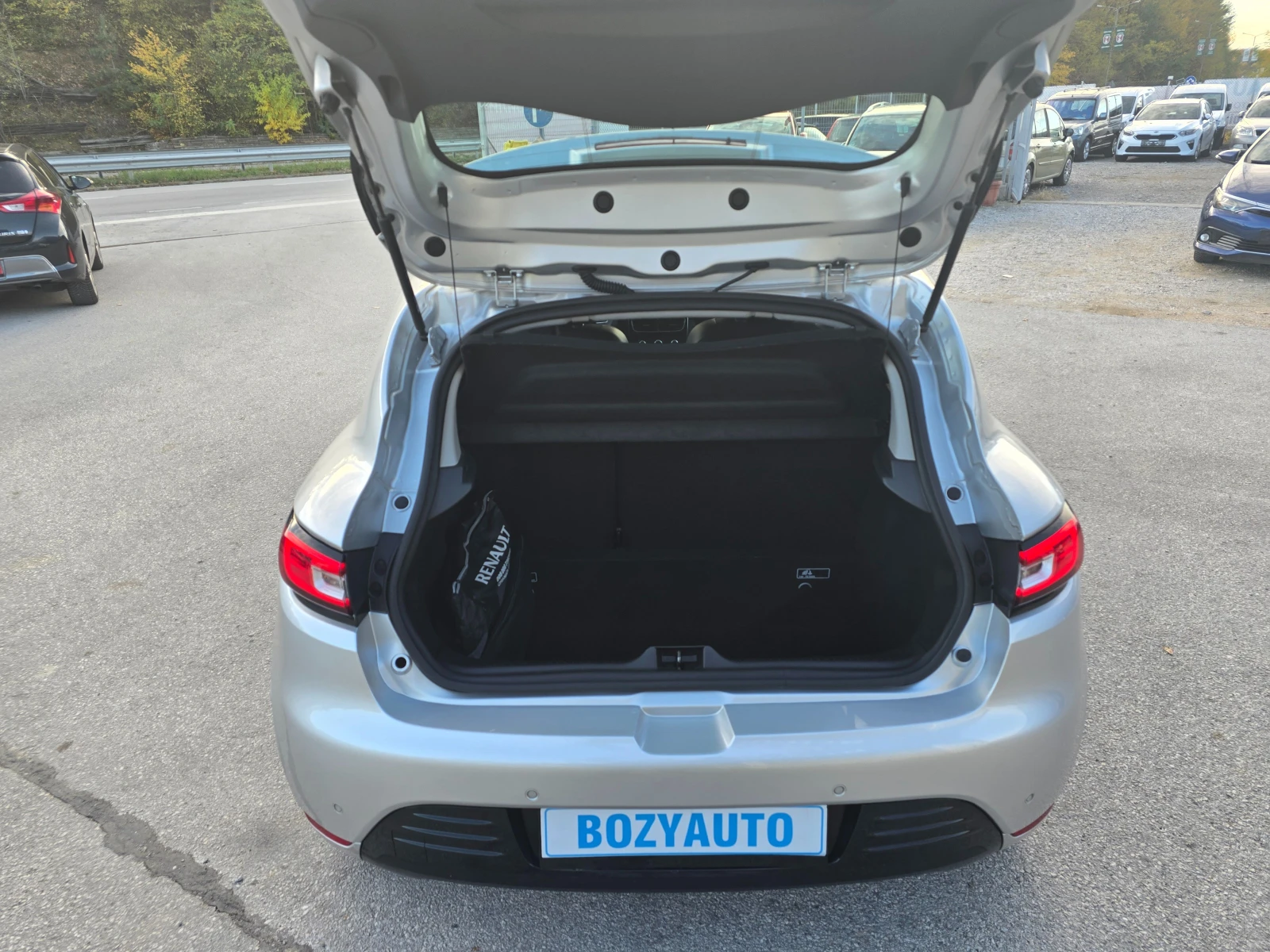 Renault Clio 0.900TCE-GPL/DESIGN-MOSCHINO - изображение 8