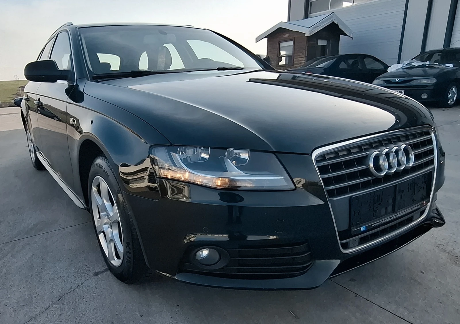 Audi A4 2.0 TDI, снимка 3 - Автомобили и джипове - 53735269