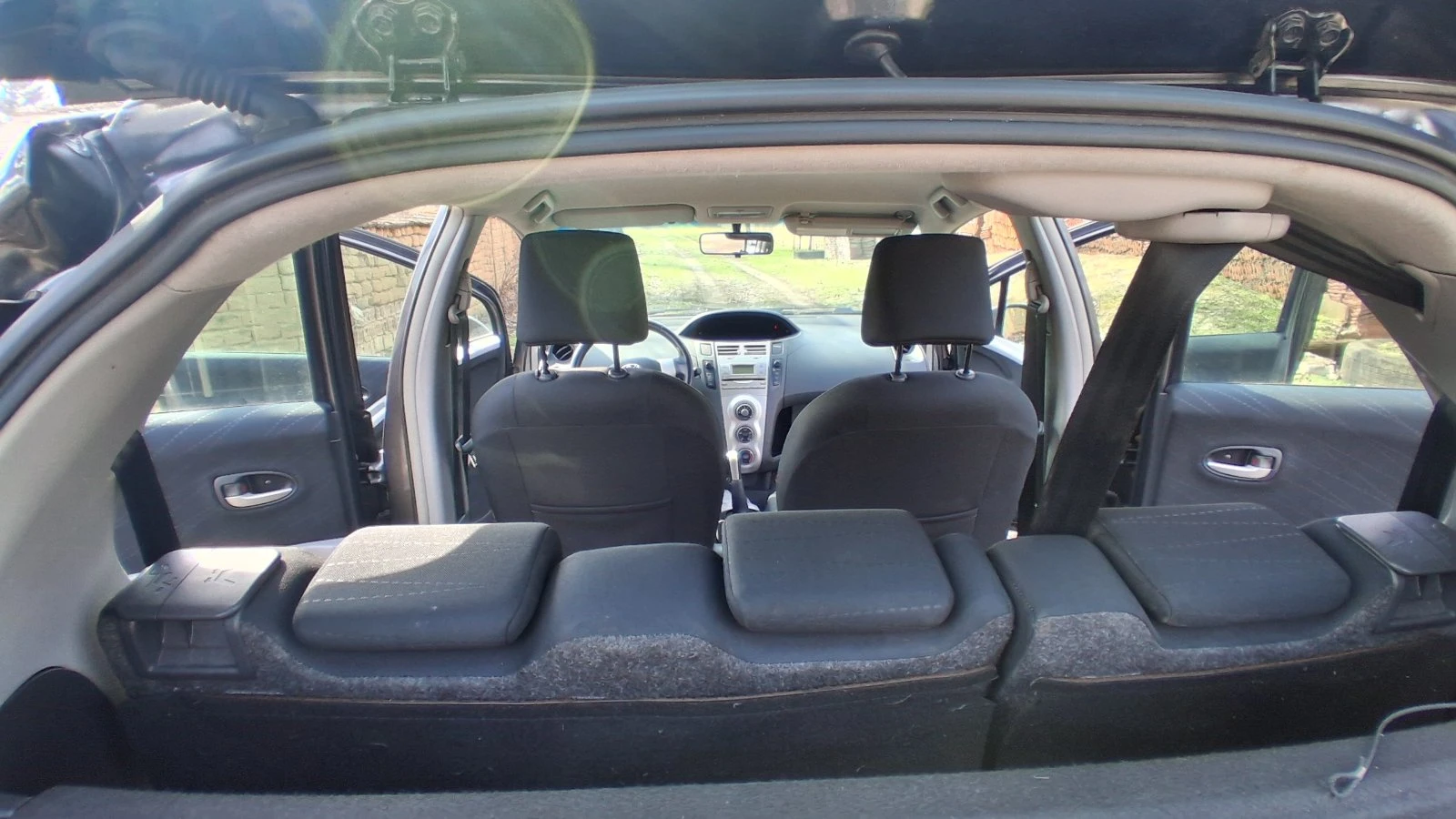 Toyota Yaris, снимка 5 - Автомобили и джипове - 53757612