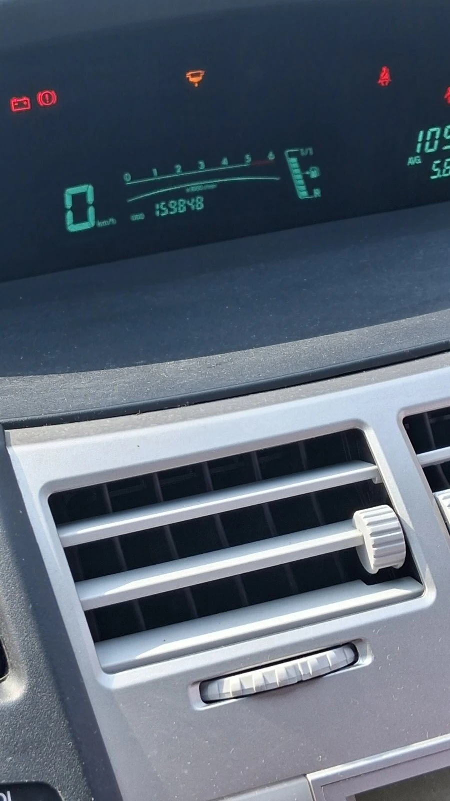 Toyota Yaris, снимка 4 - Автомобили и джипове - 53757612