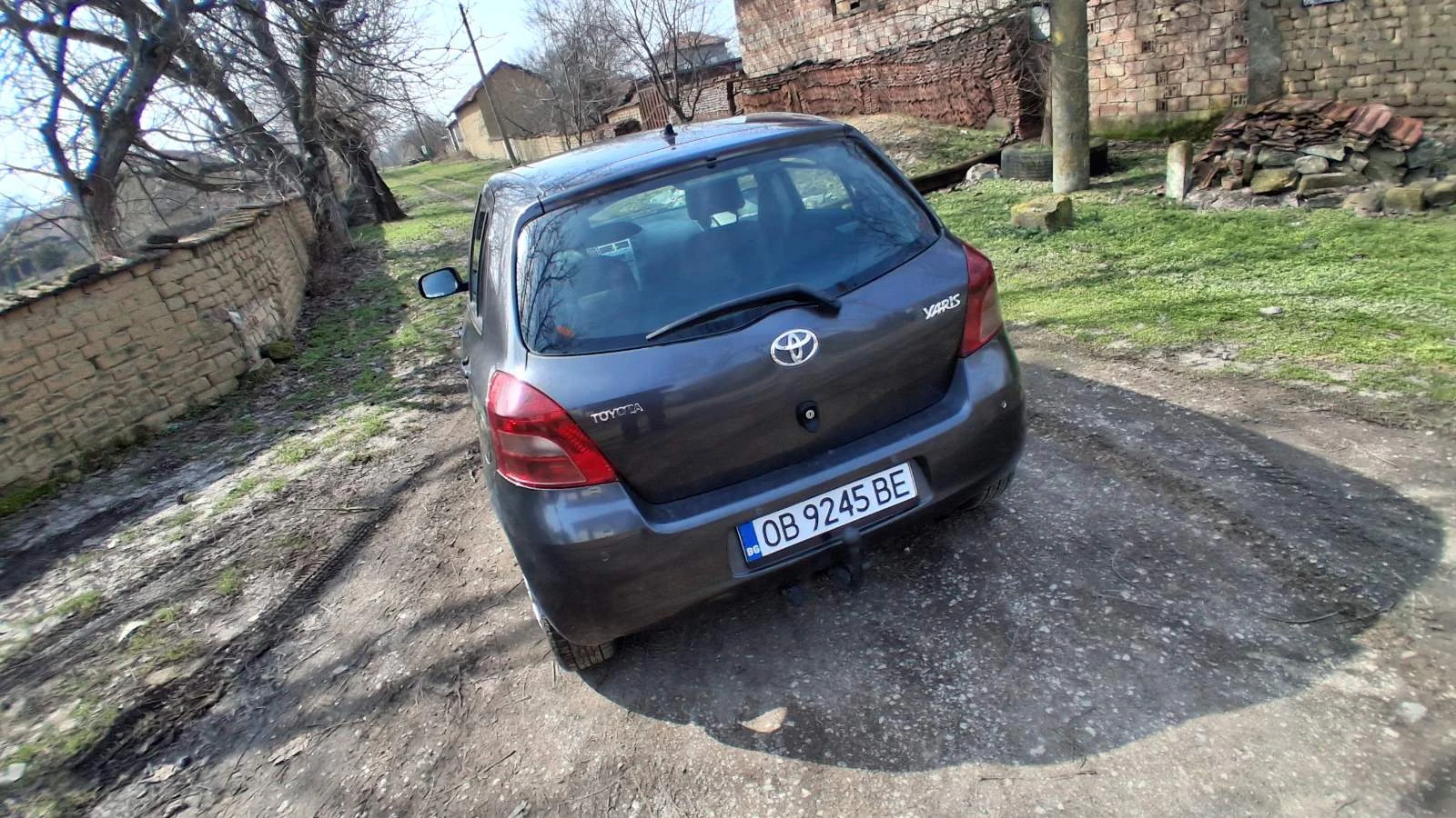 Toyota Yaris, снимка 3 - Автомобили и джипове - 53757612