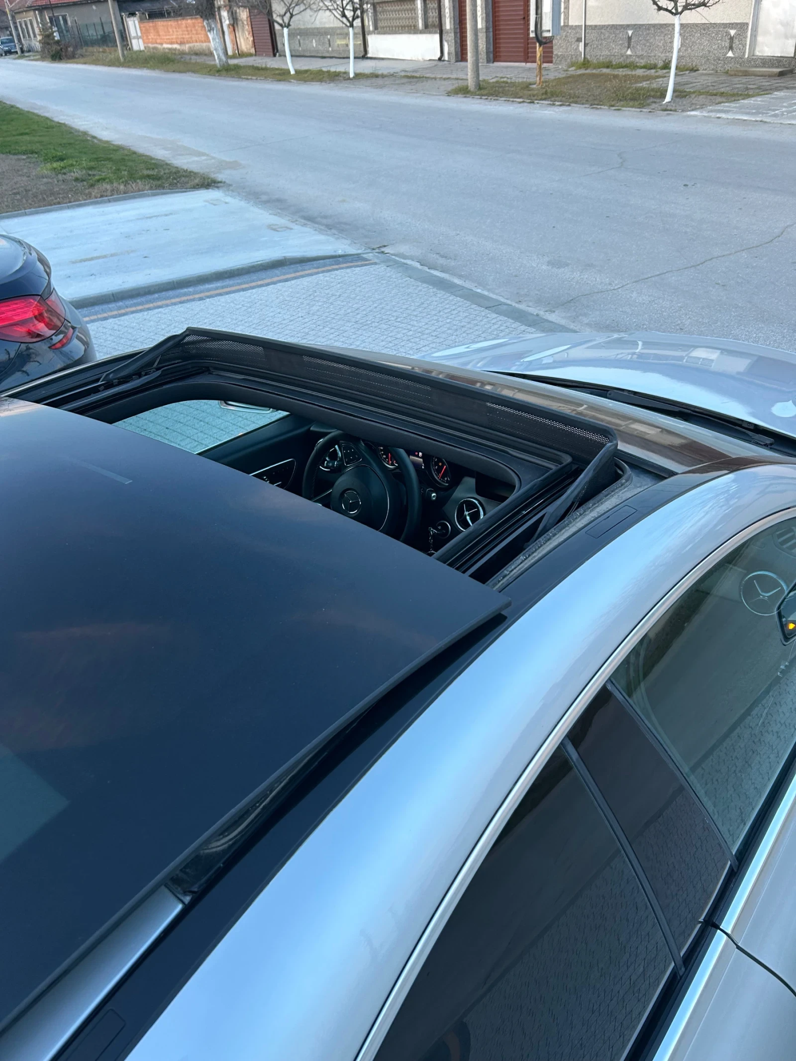 Mercedes-Benz CLA 250 2.0, снимка 13 - Автомобили и джипове - 53947511