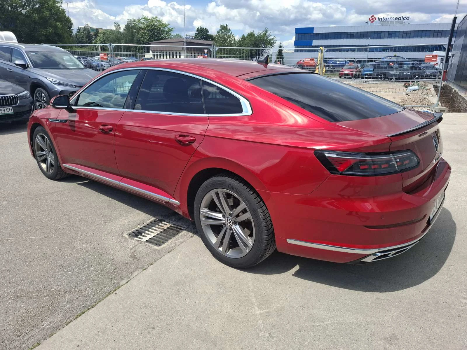 VW Arteon 2.0 TDI DSG R-Line, снимка 6 - Автомобили и джипове - 54815253