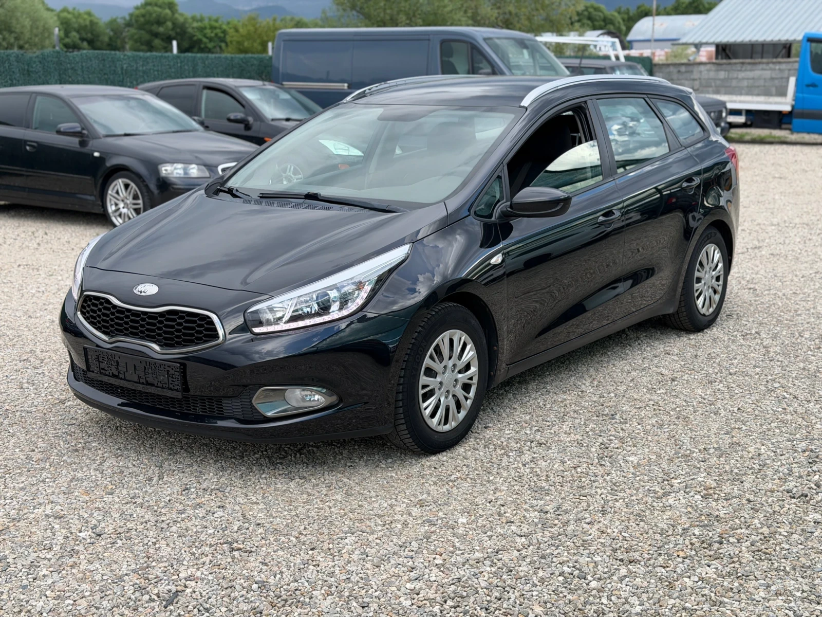 Kia Ceed 1.6d/128hp/NAVI/EVRO5B, снимка 3 - Автомобили и джипове - 55065638
