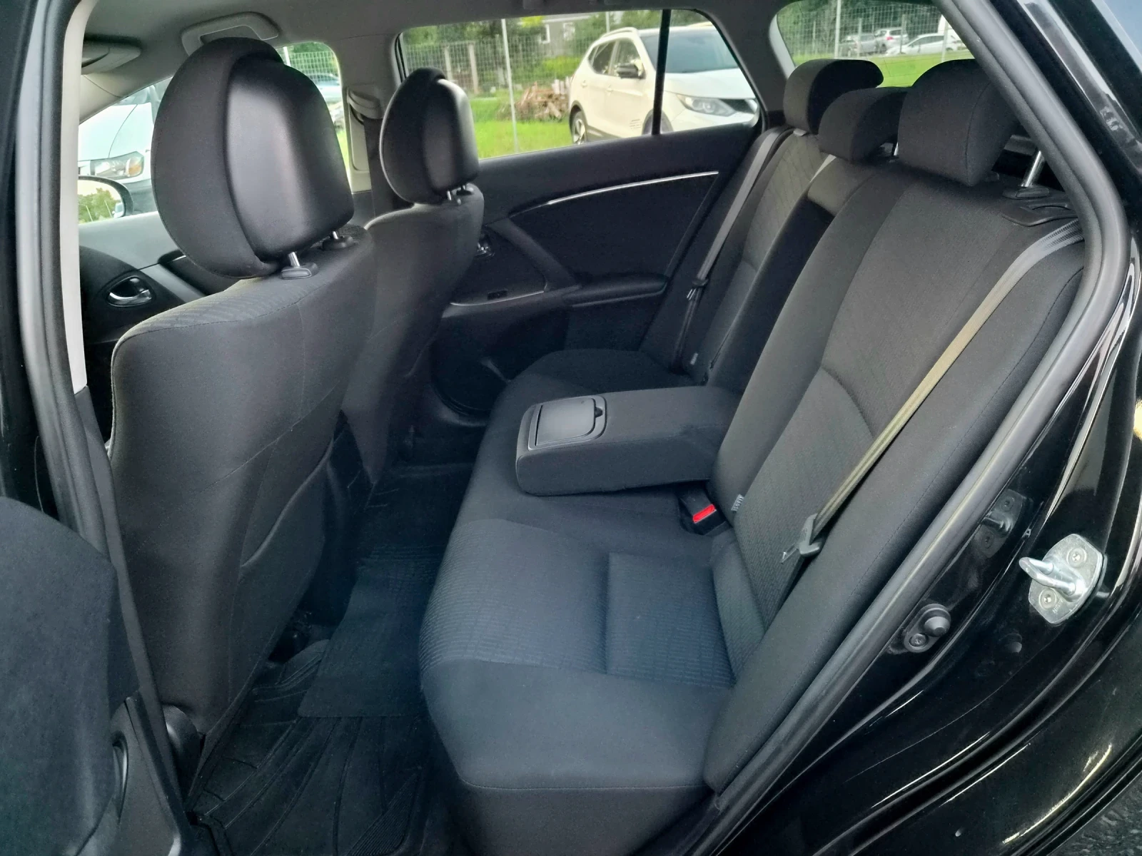 Toyota Avensis 2.0 D4d* 126 FULL | Mobile.bg � ����������� 14
