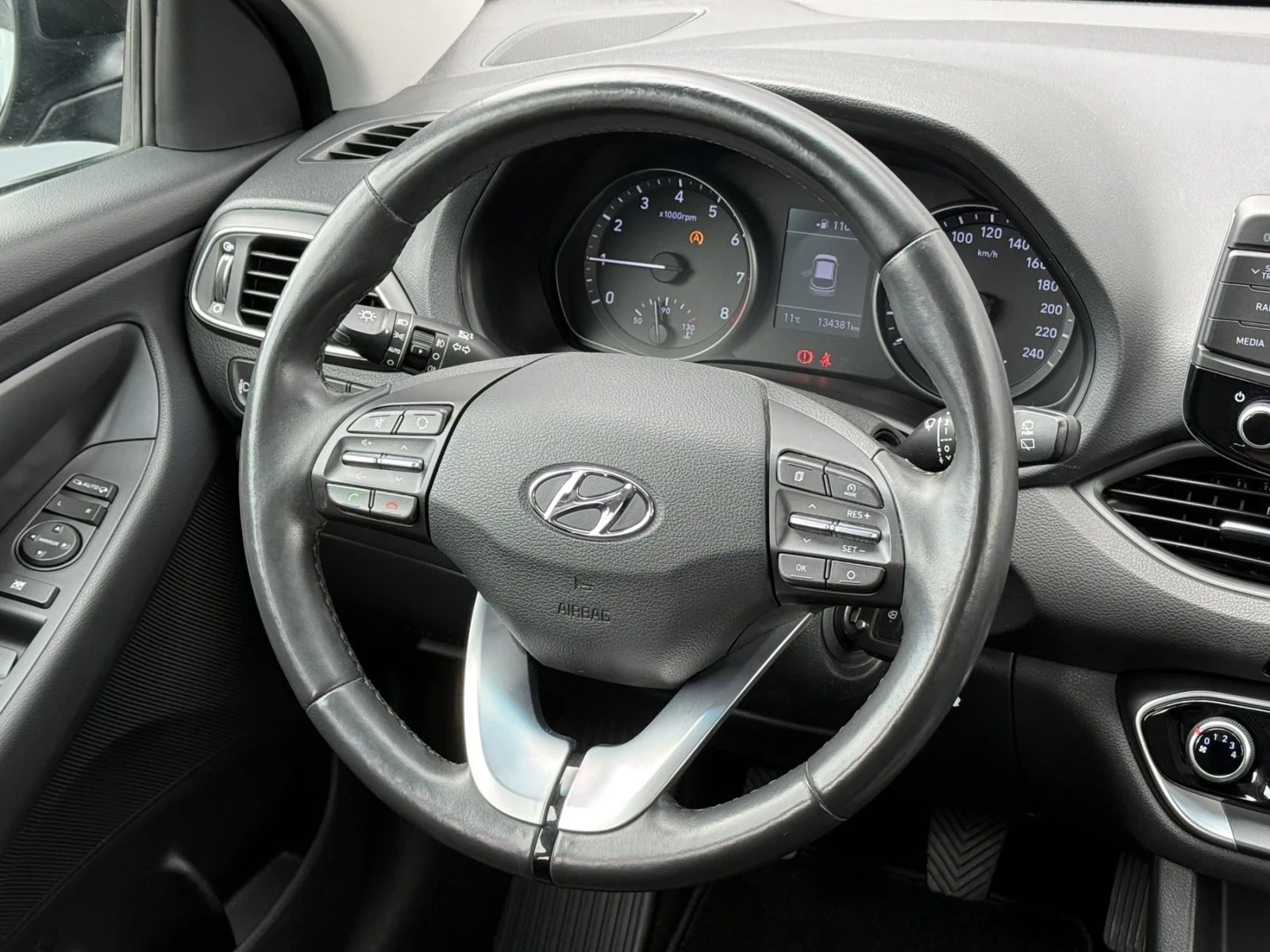 Hyundai I30 1.0 TGDI | Mobile.bg � ����������� 11