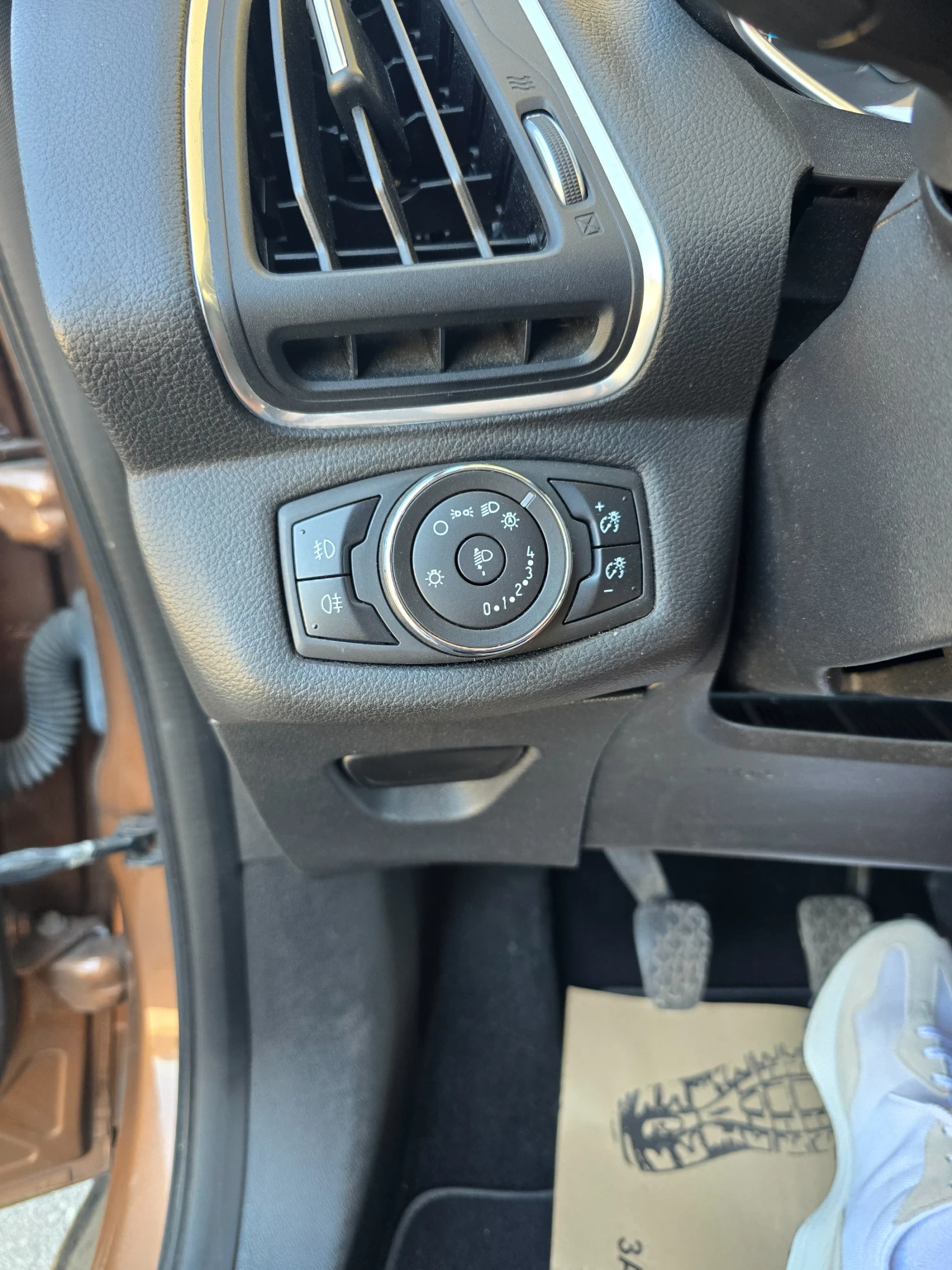 Ford B-Max 1.6, снимка 13 - Автомобили и джипове - 55678975
