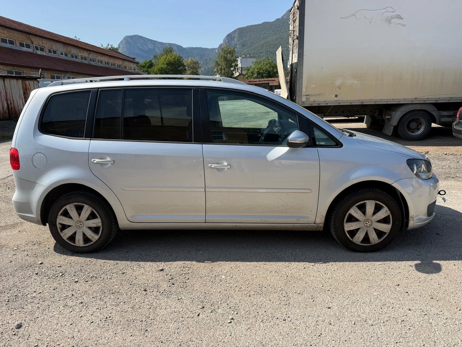 VW Touran 1.4TSI 2012, снимка 6 - Автомобили и джипове - 55711476