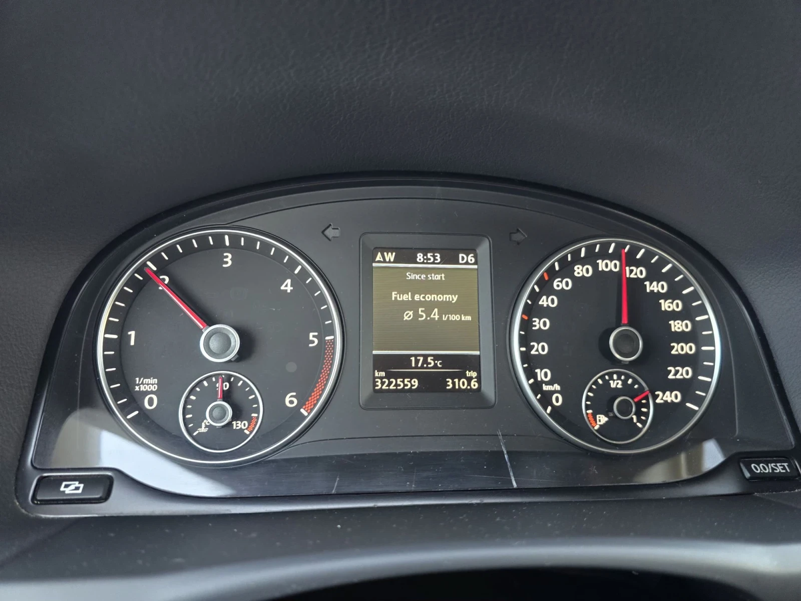 VW Touran Highline, 170k.c., снимка 13 - Автомобили и джипове - 55849162