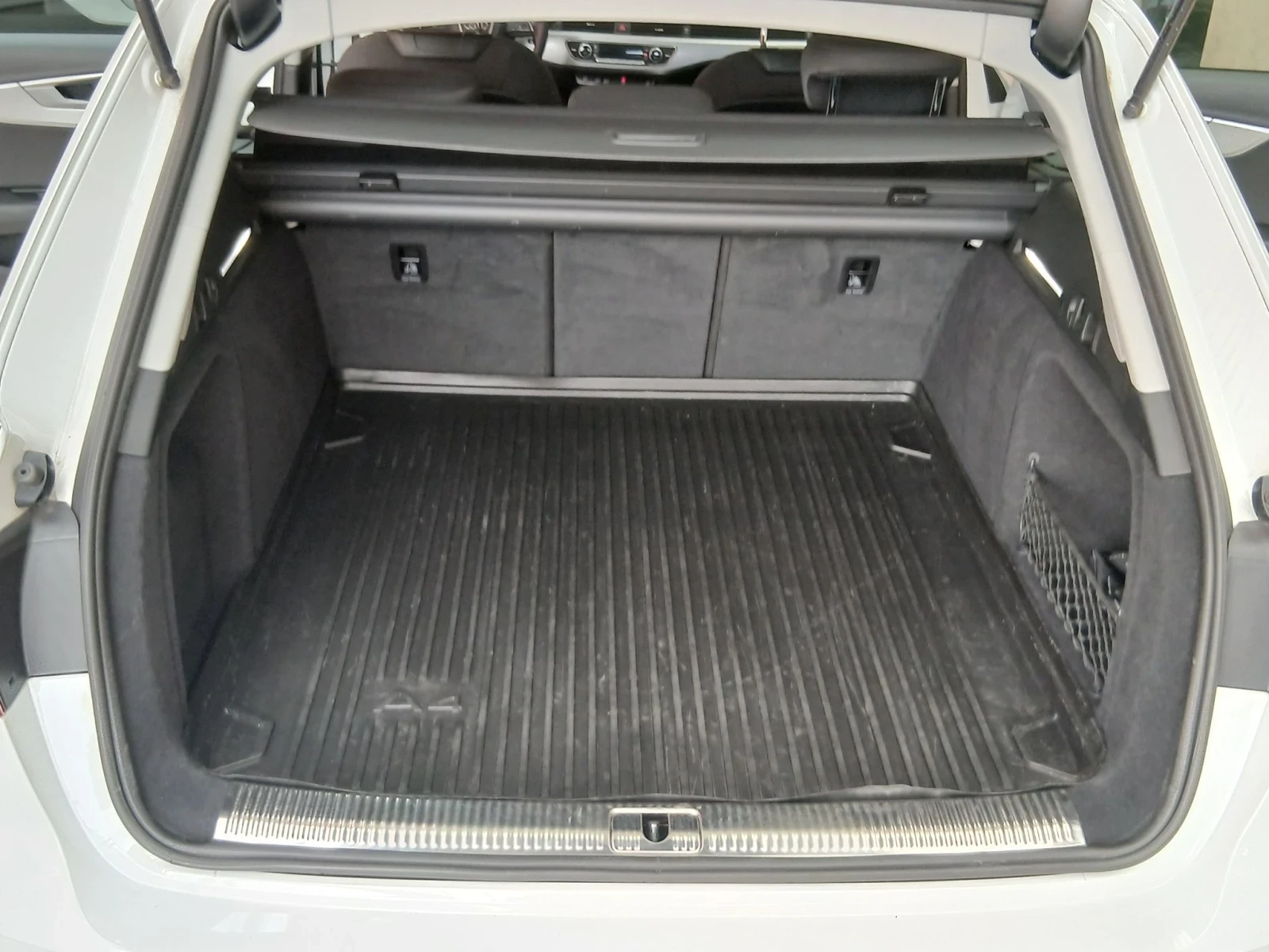 Audi A4 Б9 150ks.151000km.S TRONIK, снимка 13 - Автомобили и джипове - 56095950