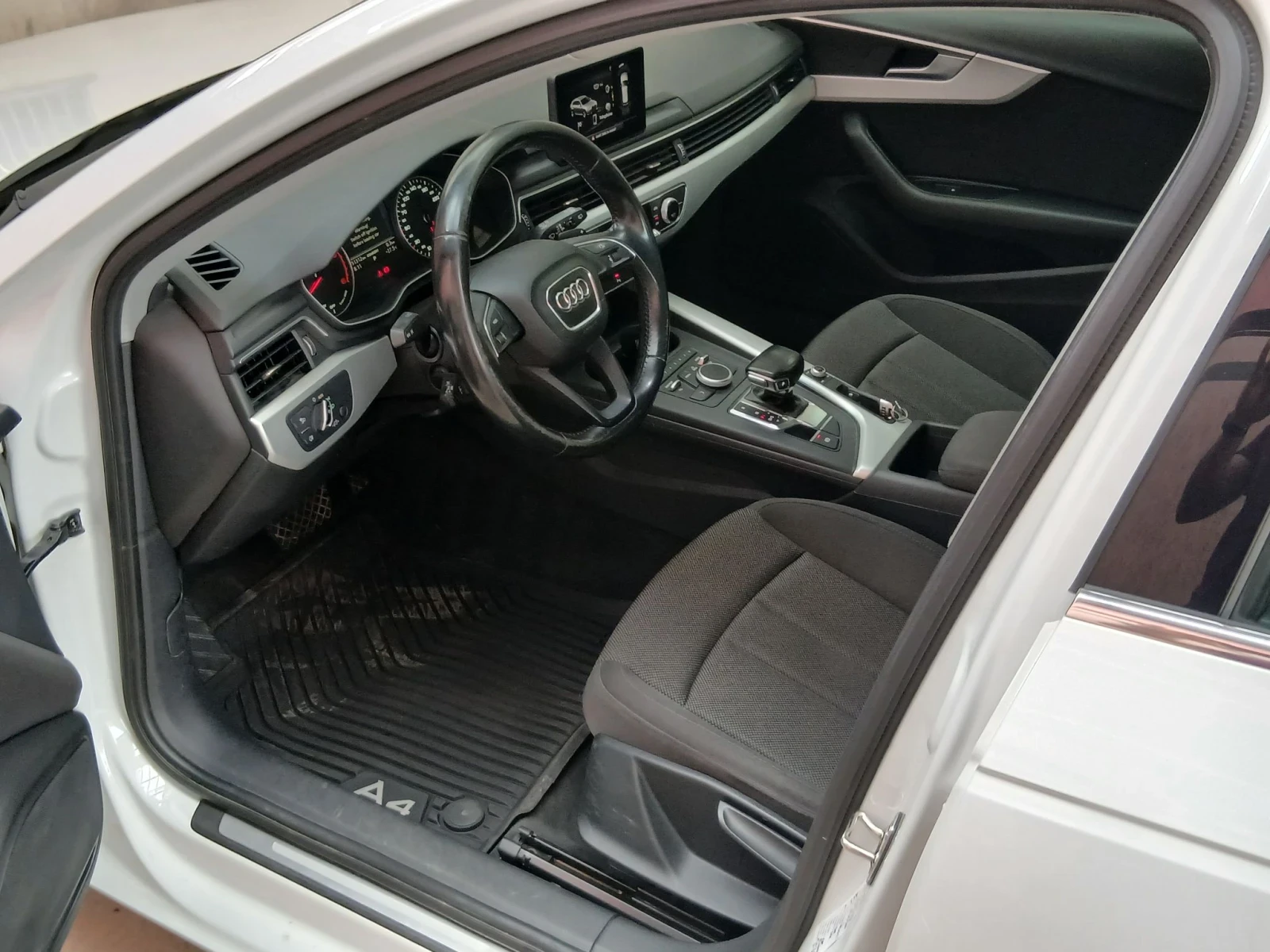 Audi A4 Б9 150ks.151000km.S TRONIK, снимка 9 - Автомобили и джипове - 56095950