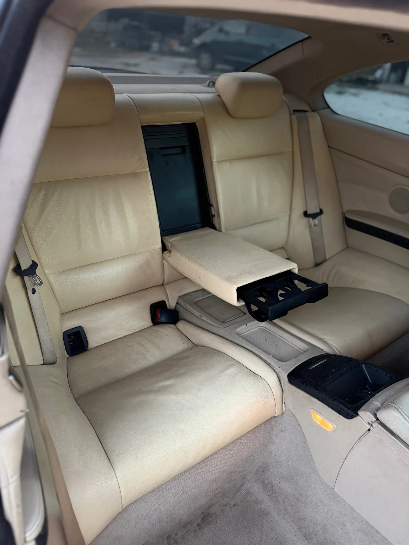 BMW 325 D 2008, снимка 13 - Автомобили и джипове - 56133167