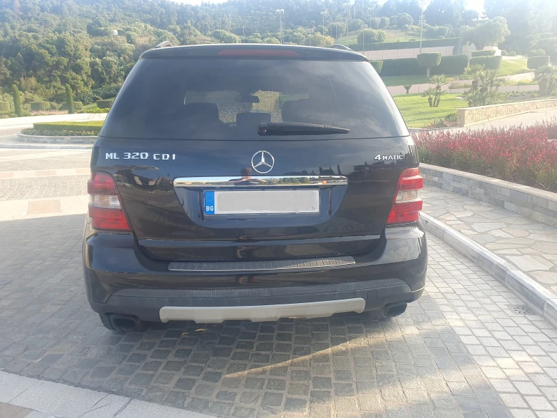 Mercedes-Benz ML 320 CDI, снимка 7 - Автомобили и джипове - 48881978