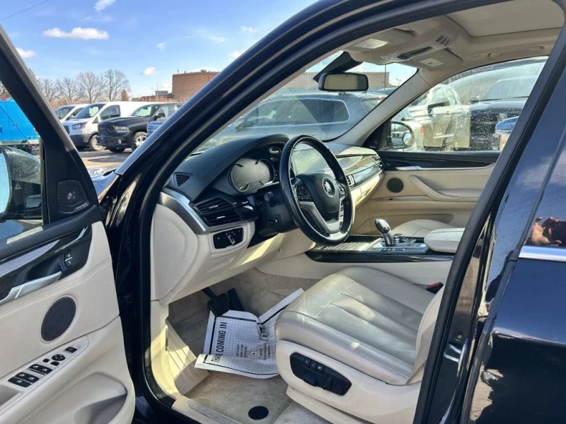 BMW X5 2015* ДИЗЕЛ* КАМЕРА* HARMAN* PANO* ПОДГРЕВИ* LANEA, снимка 5 - Автомобили и джипове - 52318028