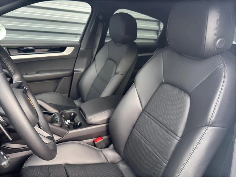 Porsche Cayenne E-HYBRID/COUPE/FACELIFT/BOSE/PANO/360/SPORT CHRONO, снимка 9 - Автомобили и джипове - 51887885